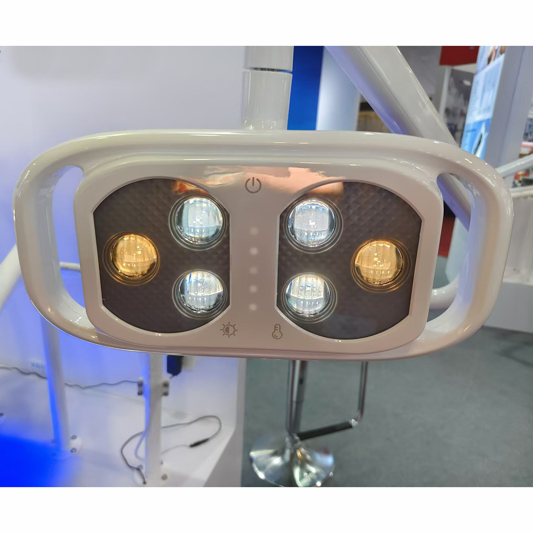 Lampa stomatologiczna LED 6 di – Teeth Whitening Light recenzja i cena